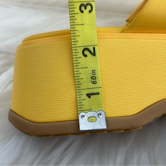 SOREL PLATFORM SANDALS DAYSPRING
SLIDES SIZE 9 WOMANS - Picture 9 of 10